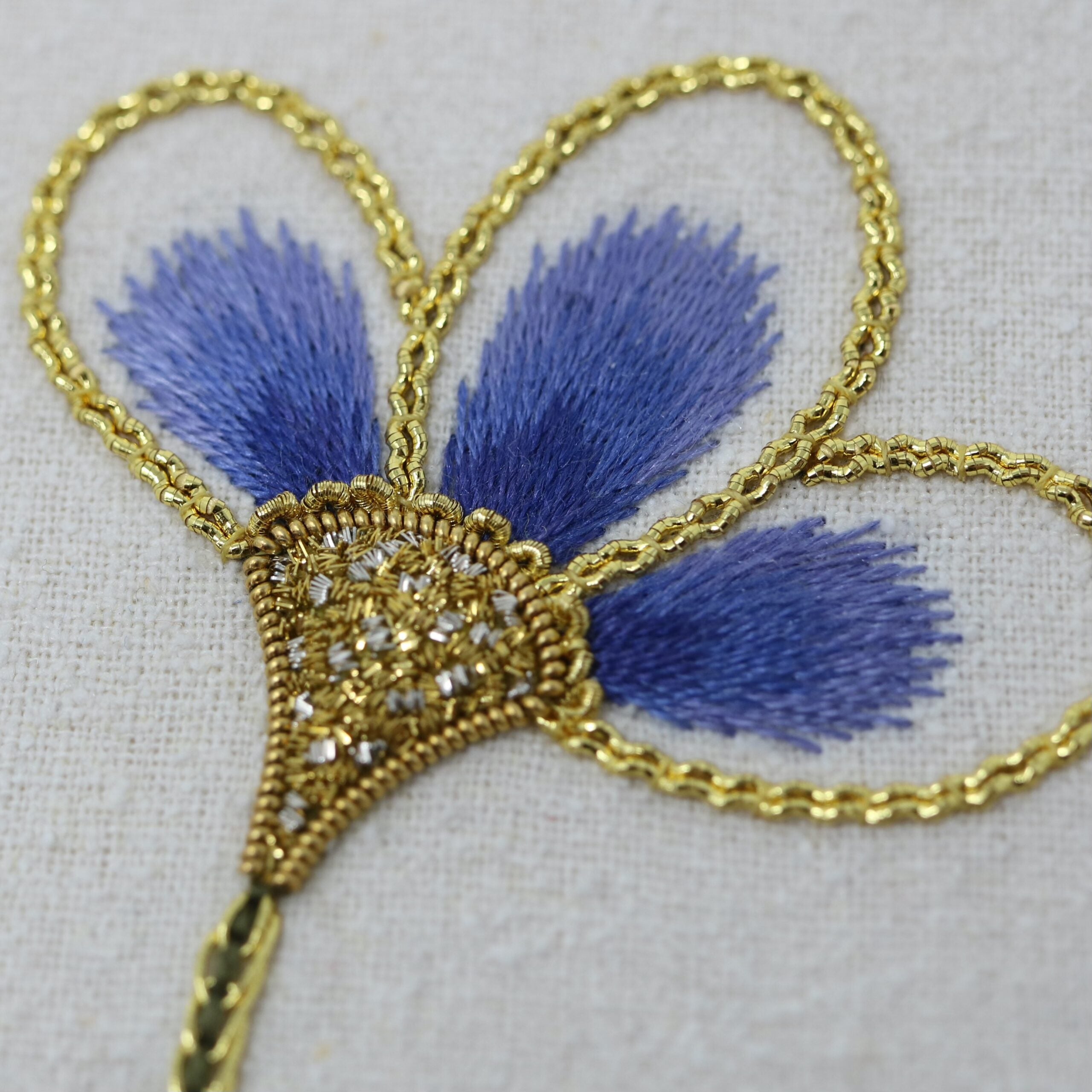 RSN Exclusive Goldwork and Silk Shaded Daisies By Helen Stevens