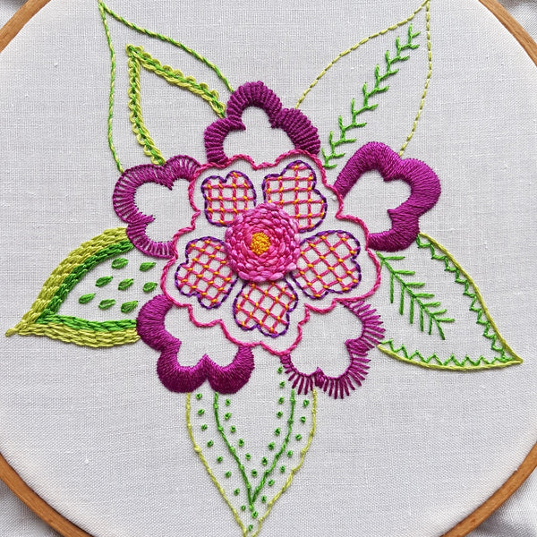 SS21NA207-SG-Flower-Stitch-Sampler