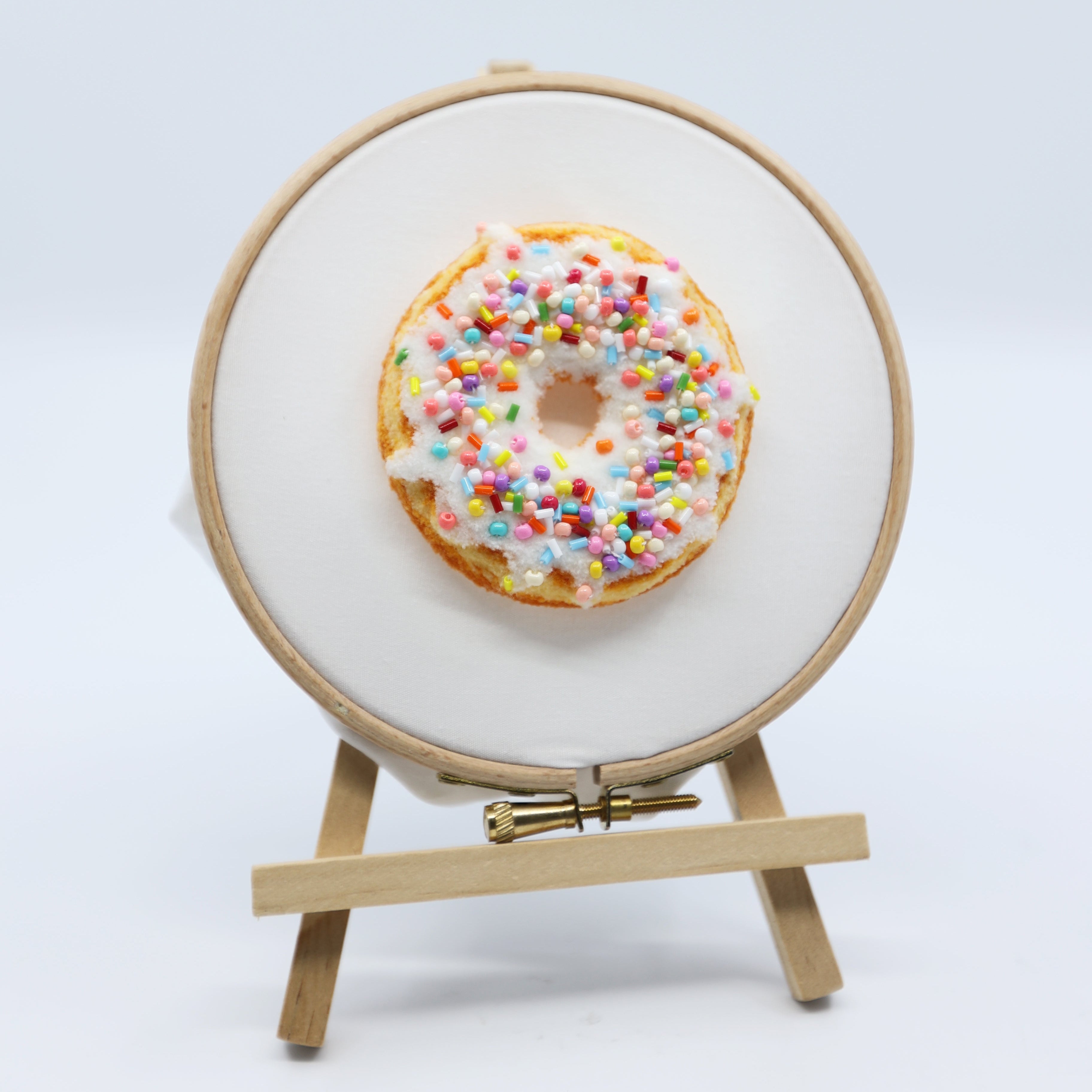 3D Punch Needle Embroidery: Vanilla Sprinkle Donut with Youmeng Liu