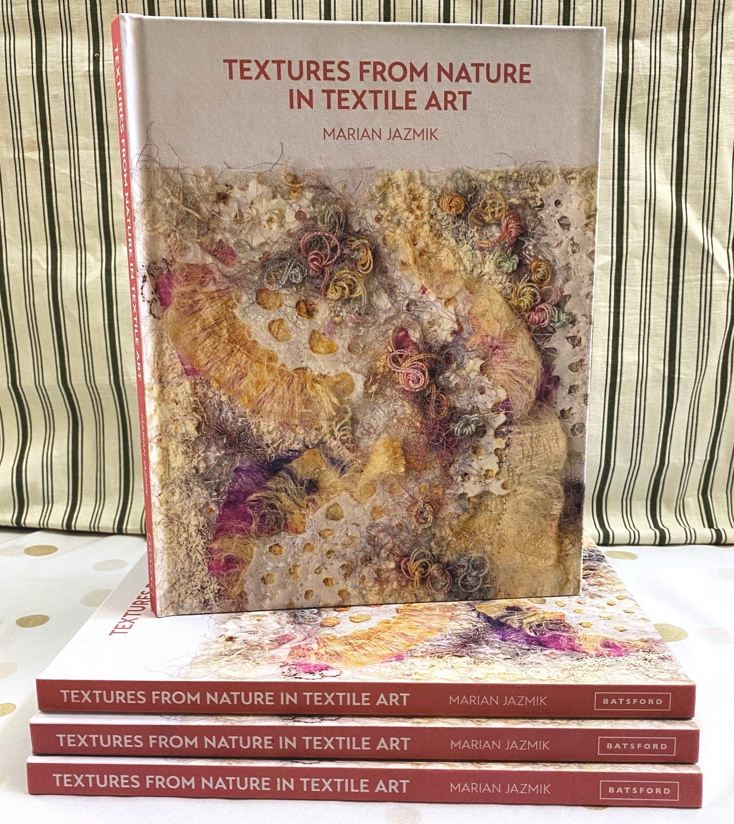Textures from nature in textile art by Marian Jazmik